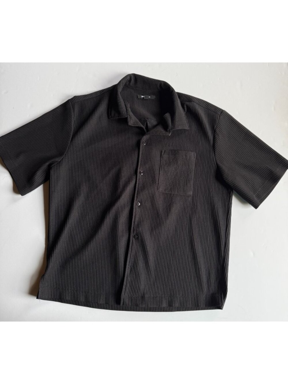 NOVA MEN Black Ribbed Button-Up SS Shirt – Men's Medium
